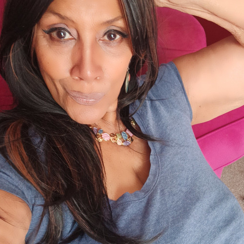 Live 121 Chat Profile picture for Ms Mustique